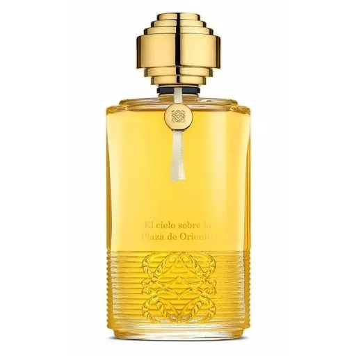 Loewe El Cielo Sobre La Plaza De Oriente